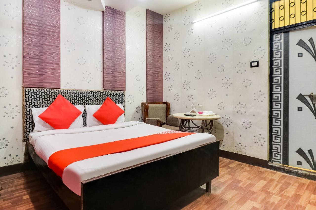 Oyo 71163 Heritage Guest House Allāhābād Junction Exteriör bild